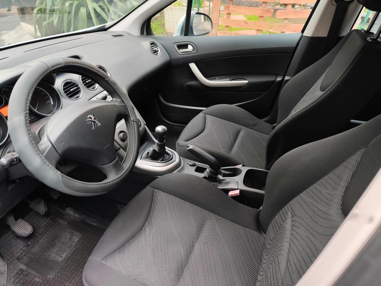 Peugeot 308 1.6 8V HDi 93CV 5p. 2012