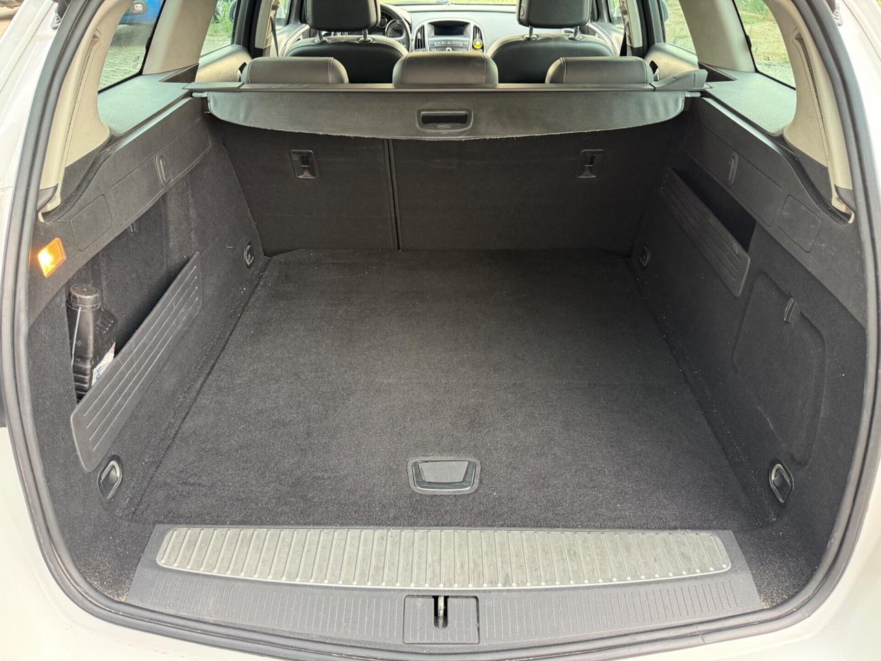 Opel Astra 1.4 Turbo 140CV Sports Tourer GPL Tech Cosmo