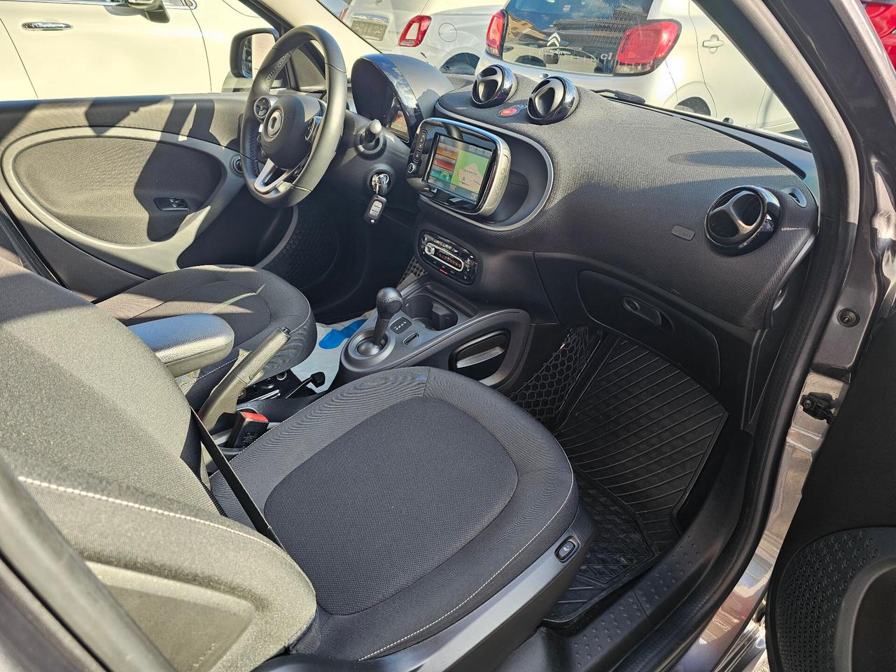 Smart ForFour 90 0.9 Turbo twinamic Passion TAGL UFF NAV ANDROID/APPLE RETROCAM