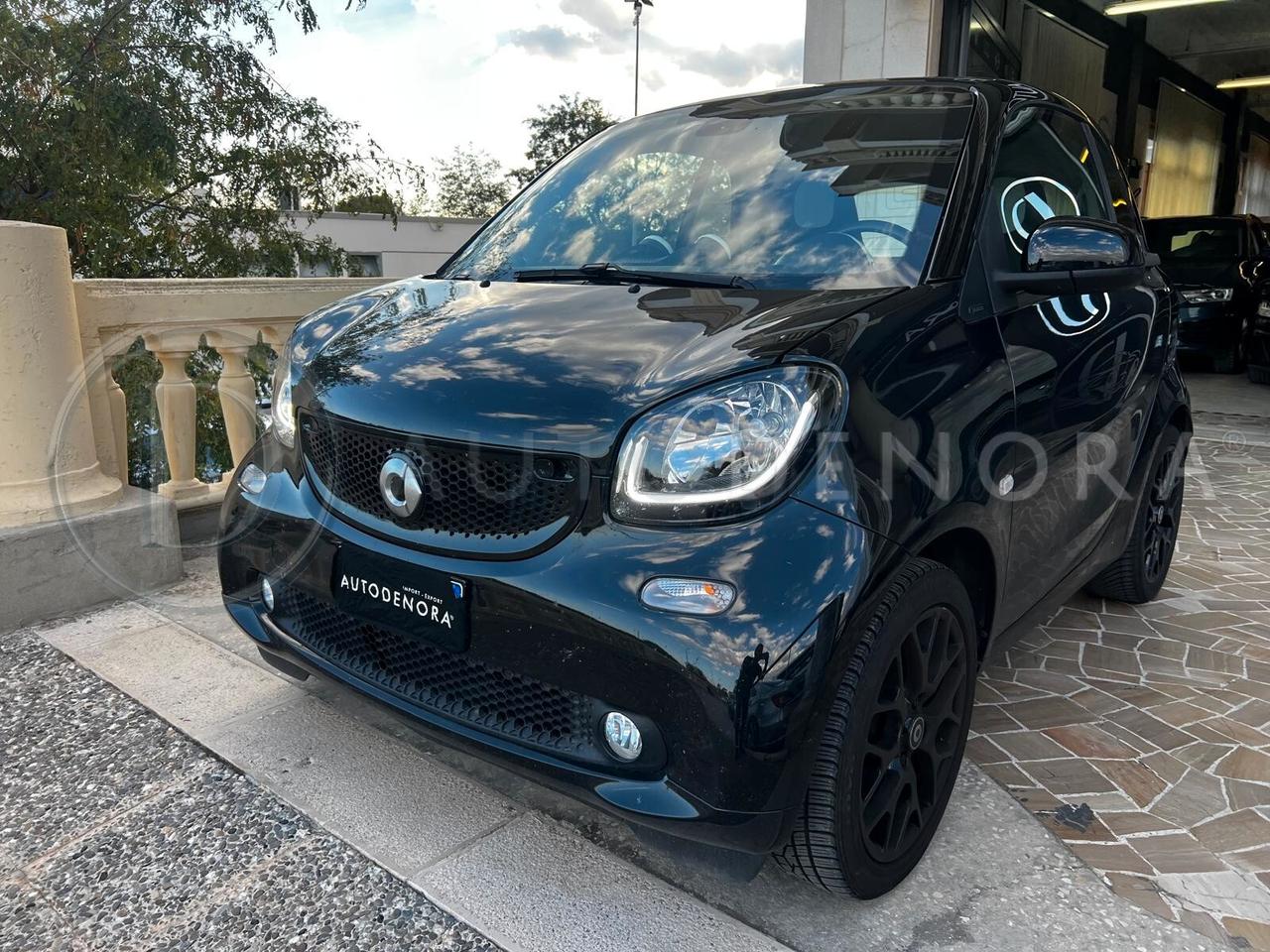 Smart ForTwo 70 1.0 twinamic Passion#AUTO#LED#NAVI#TETTO