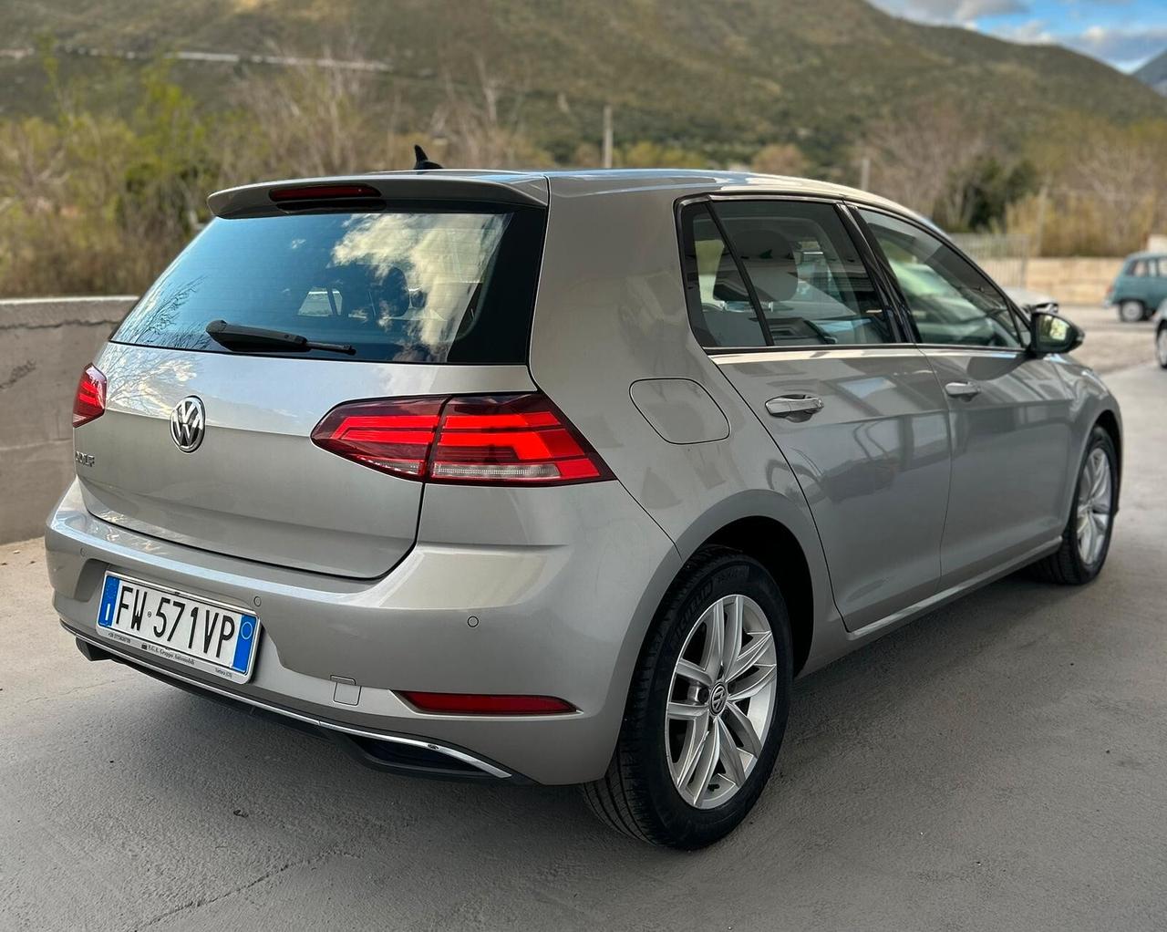 Volkswagen Golf 1.6 TDI 115CV DSG 5p. Business BlueMotion Technology