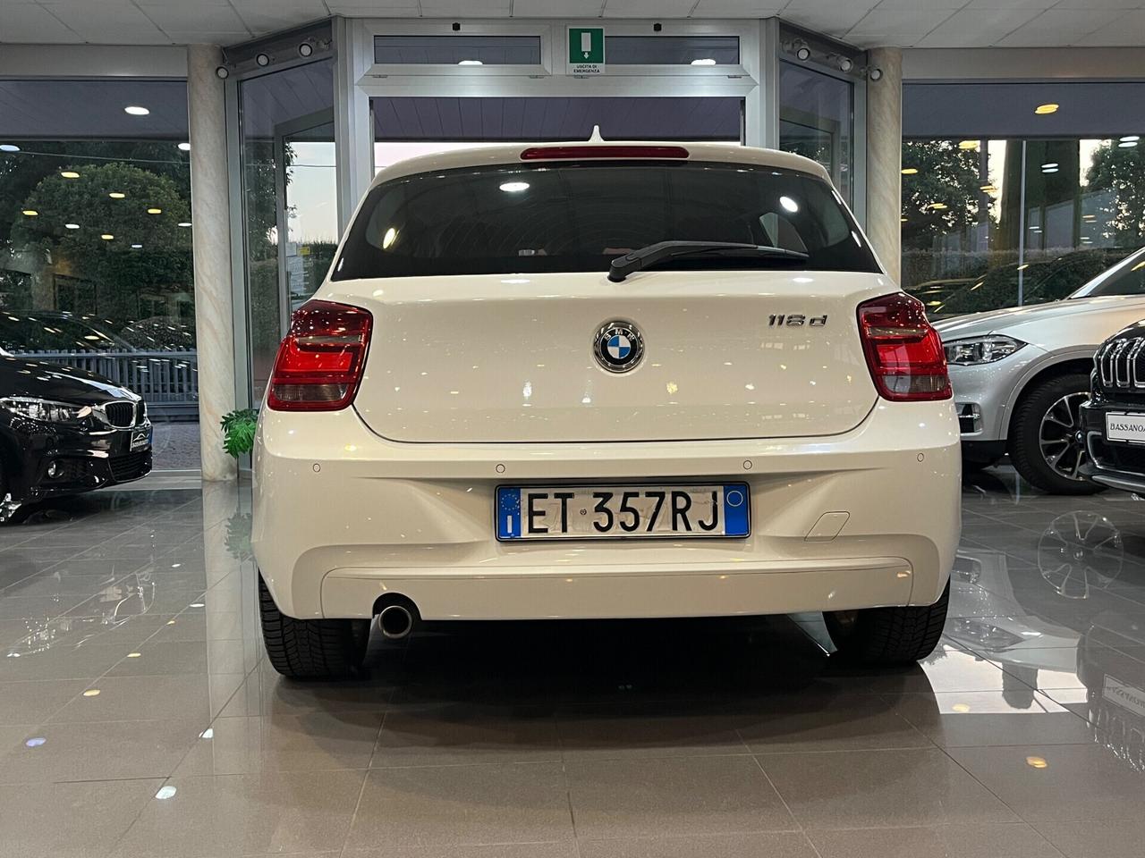 Bmw 118 118d 5p. Unique