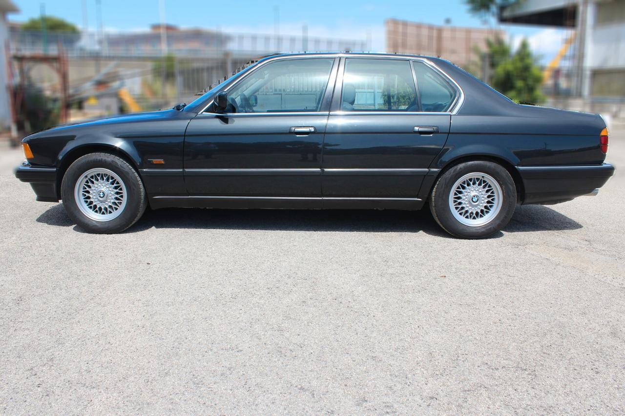BMW SERIE 730 184 CV