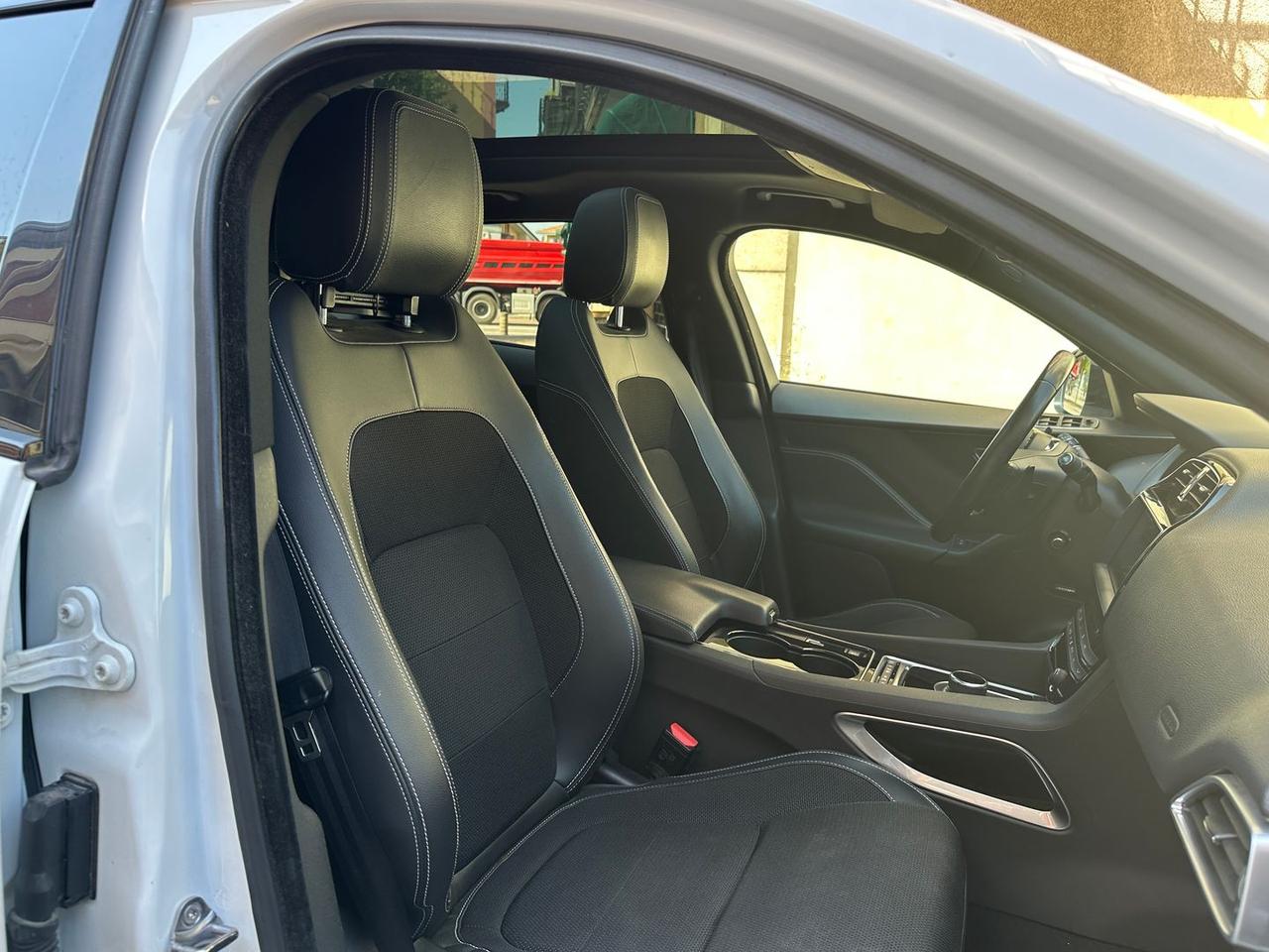 Jaguar F-Pace R-Sport 2.0 20d Turbo #11029
