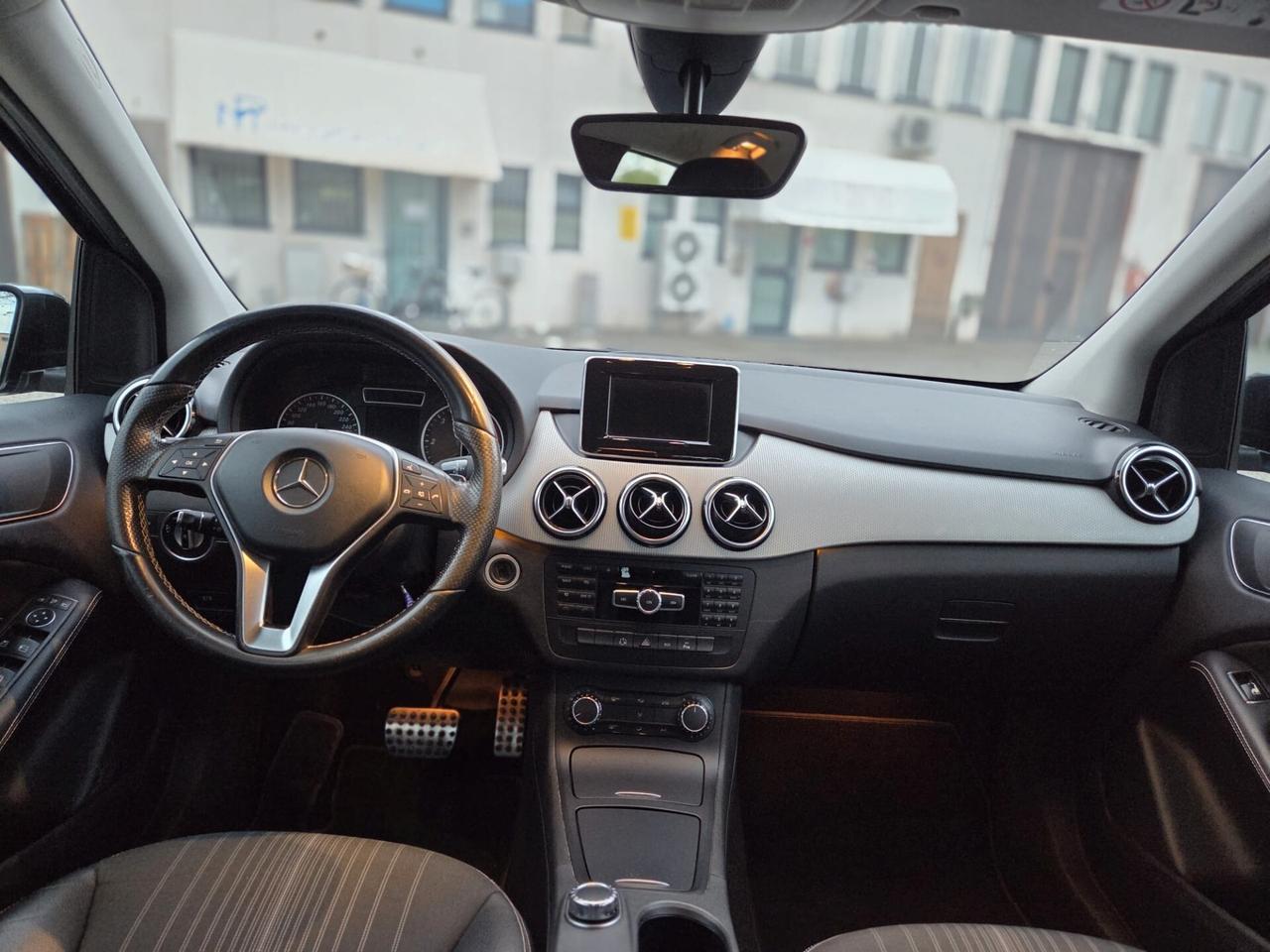 Mercedes-benz B 200 CDI Automatic Premium