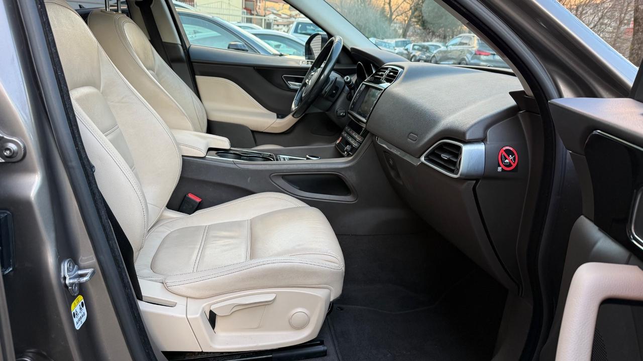 Jaguar F-Pace 2.0 D 180 CV AWD aut. Prestige