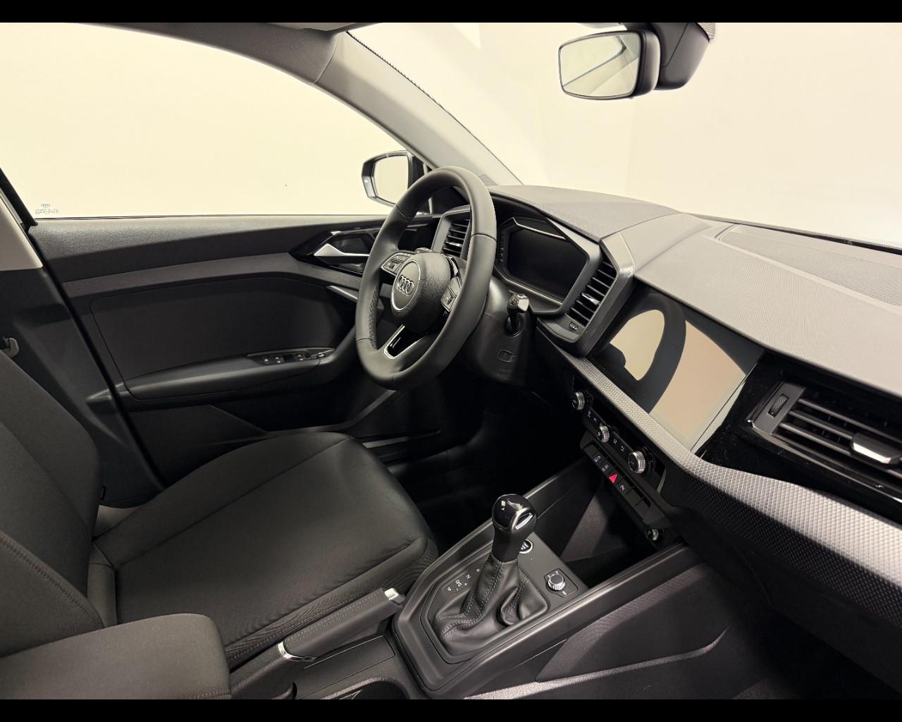 AUDI A1 ALLSTREET 30 TFSI S-TRONIC BUSINESS