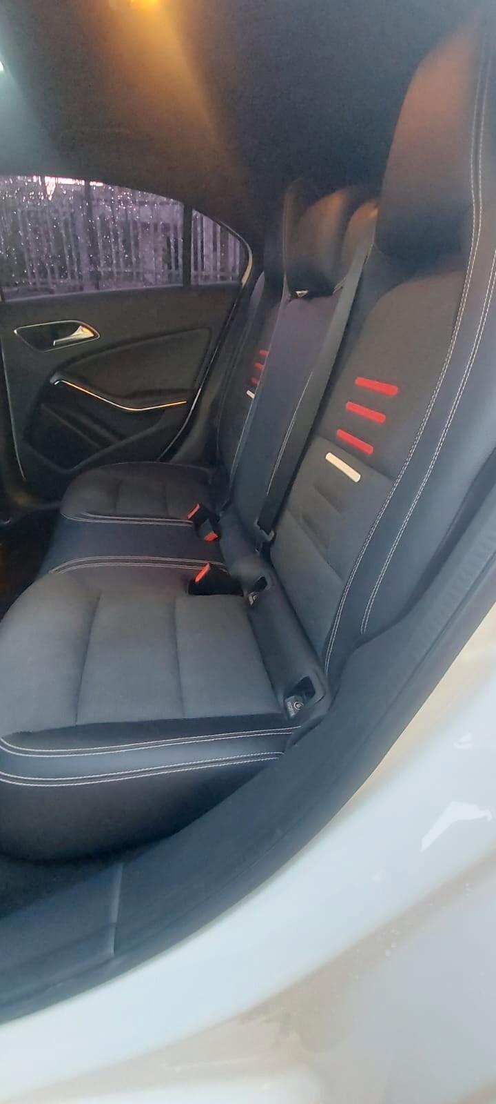 Mercedes-benz A 200 d Automatic Premium AMG