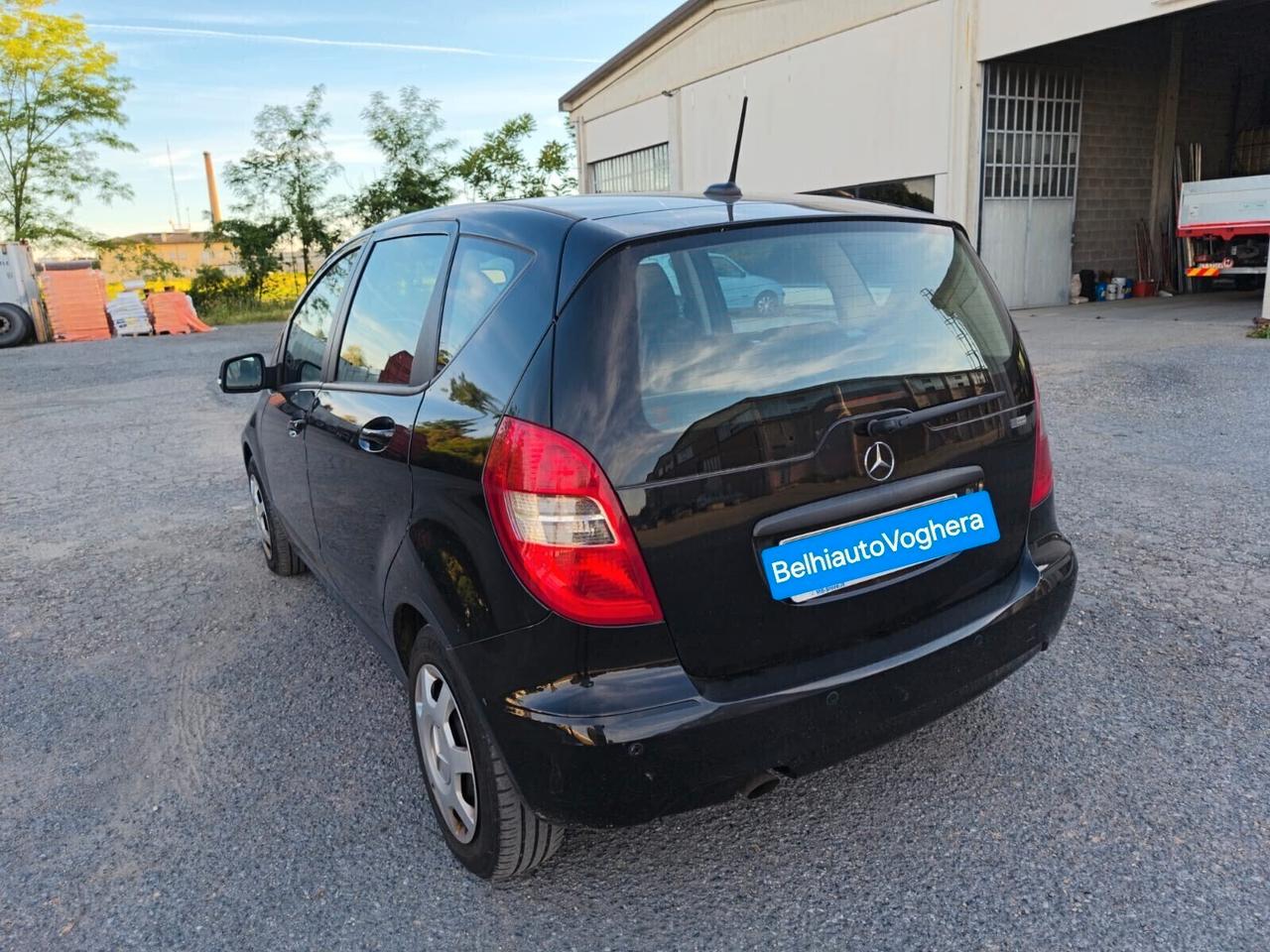 Mercedes-benz (A 160) 2010--1.5 Benzina Neopatentati