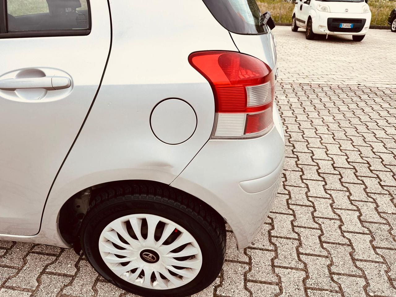 Toyota Yaris 1.4 D-4D CAMBIO AUTOMATICO DPF 5 porte Sol