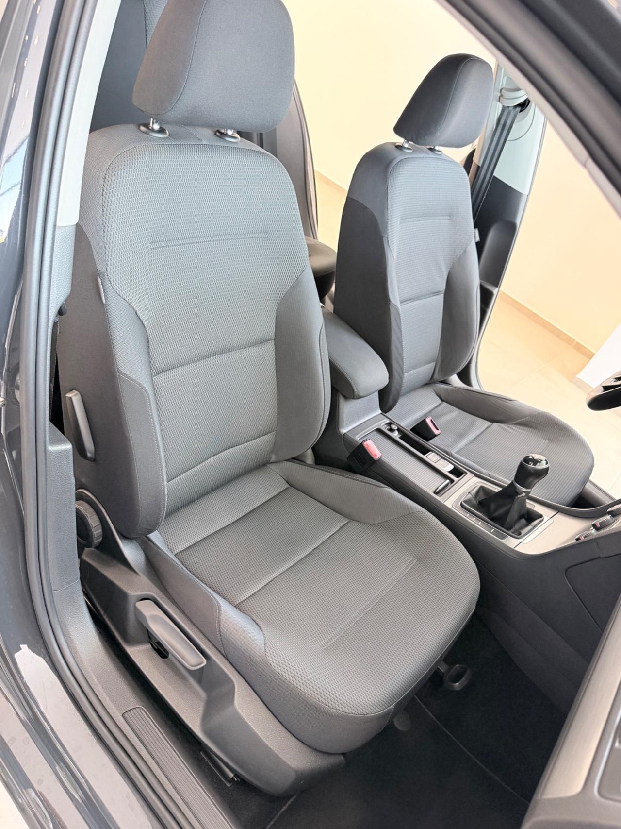 Volkswagen Golf Variant 1.6 TDI 110 CV Comfortline BlueMotion Tech.