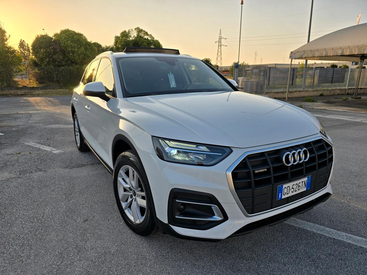 Audi Q5 40 2.0 tdi mhev 12V Business quattro s-tronic - TETTO -