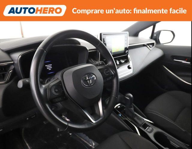 TOYOTA Corolla 2.0 Hybrid MoreBusiness