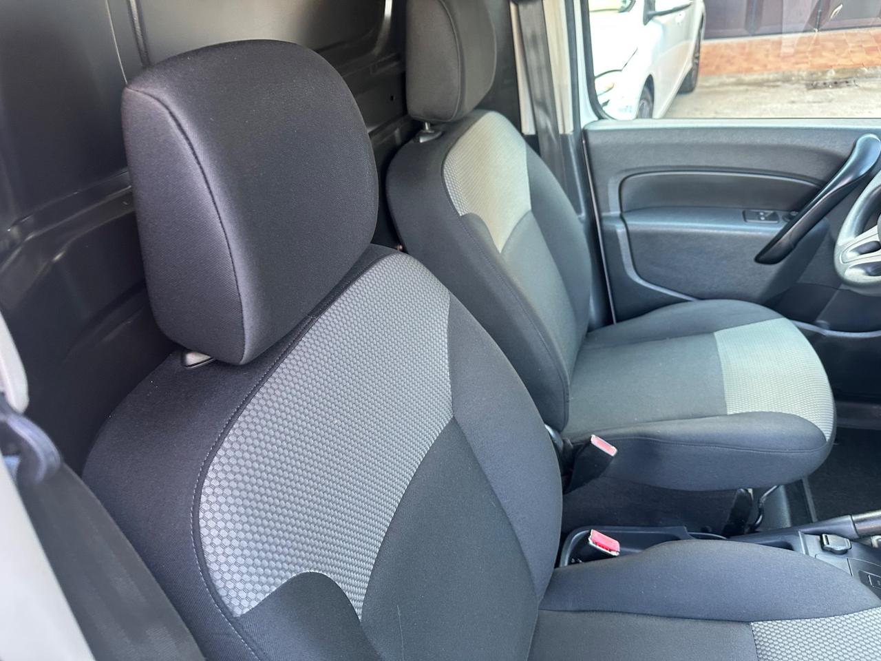 Renault Kangoo 1.5 dCi 90CV 5 porte Stop & Start Limited N1