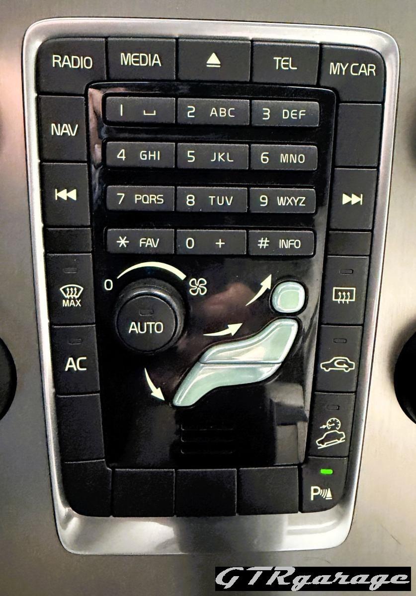 VOLVO - XC60 - D3 AWD Geartronic Momentum