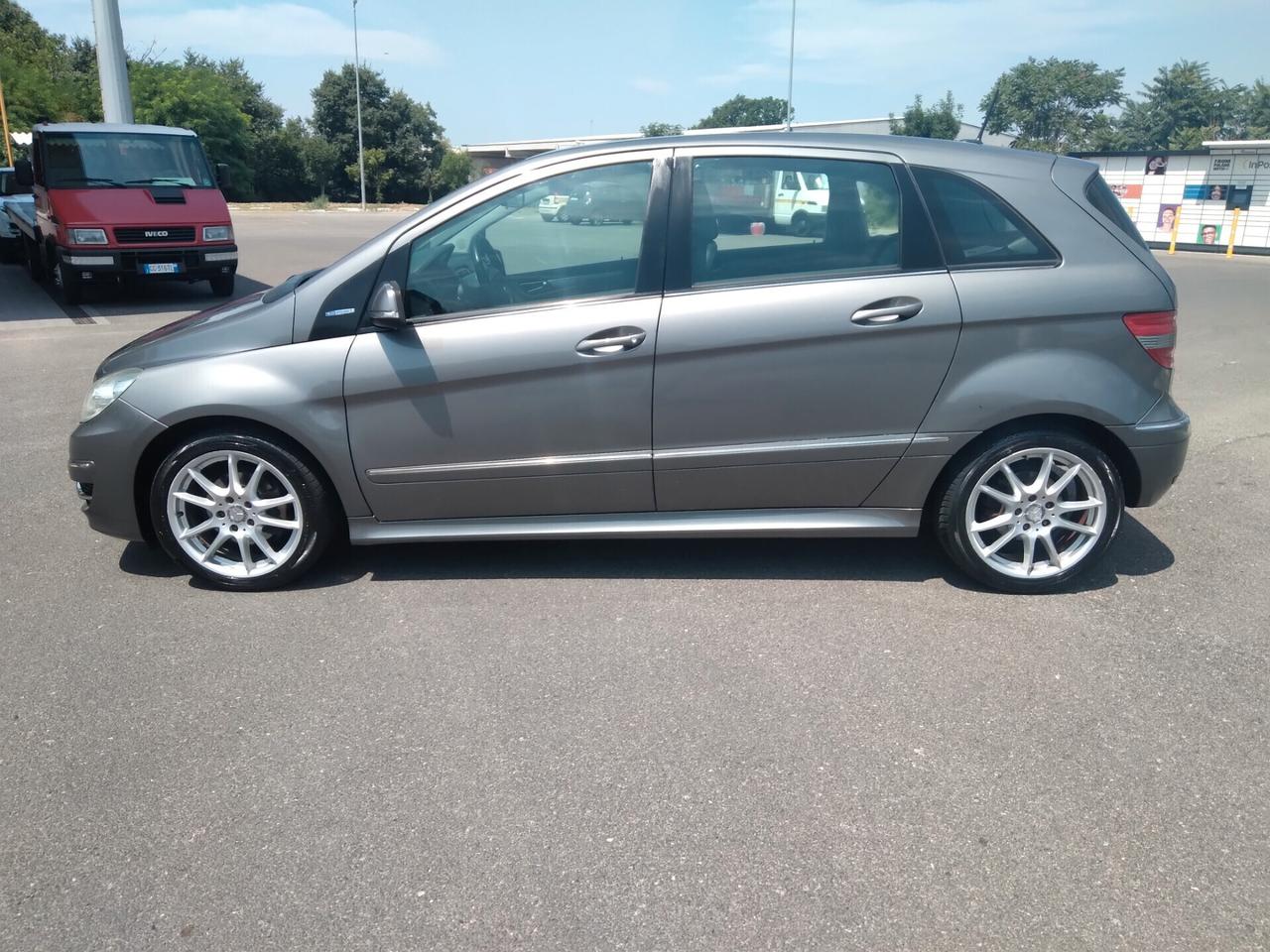 Mercedes-benz B 180 BlueEFFICIENCY Sport x neopatentati