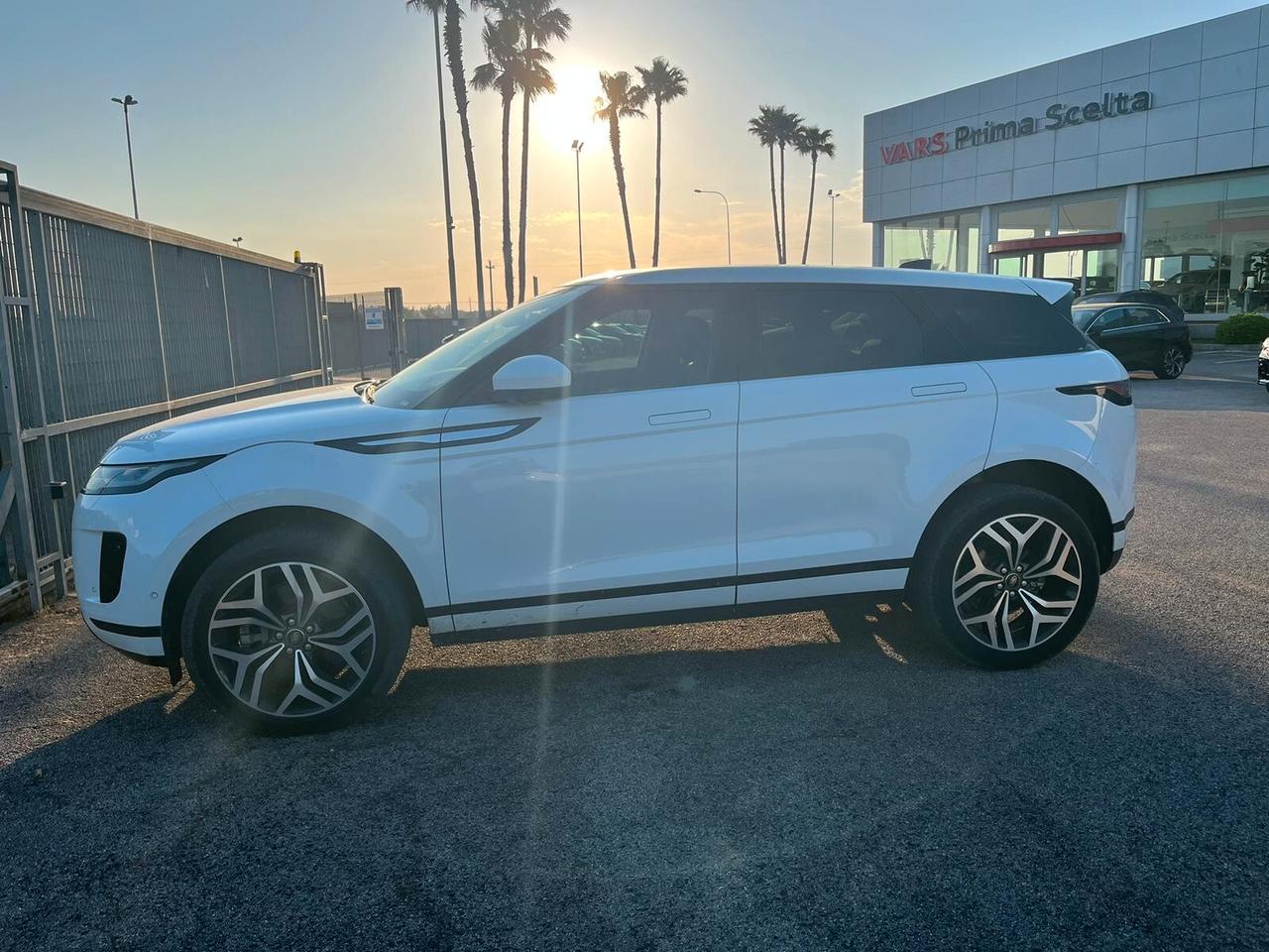 Land Rover Range Evoque 2.0D I4-L.Flw 150 CV AWD Auto SE AUTOCARRO C/A