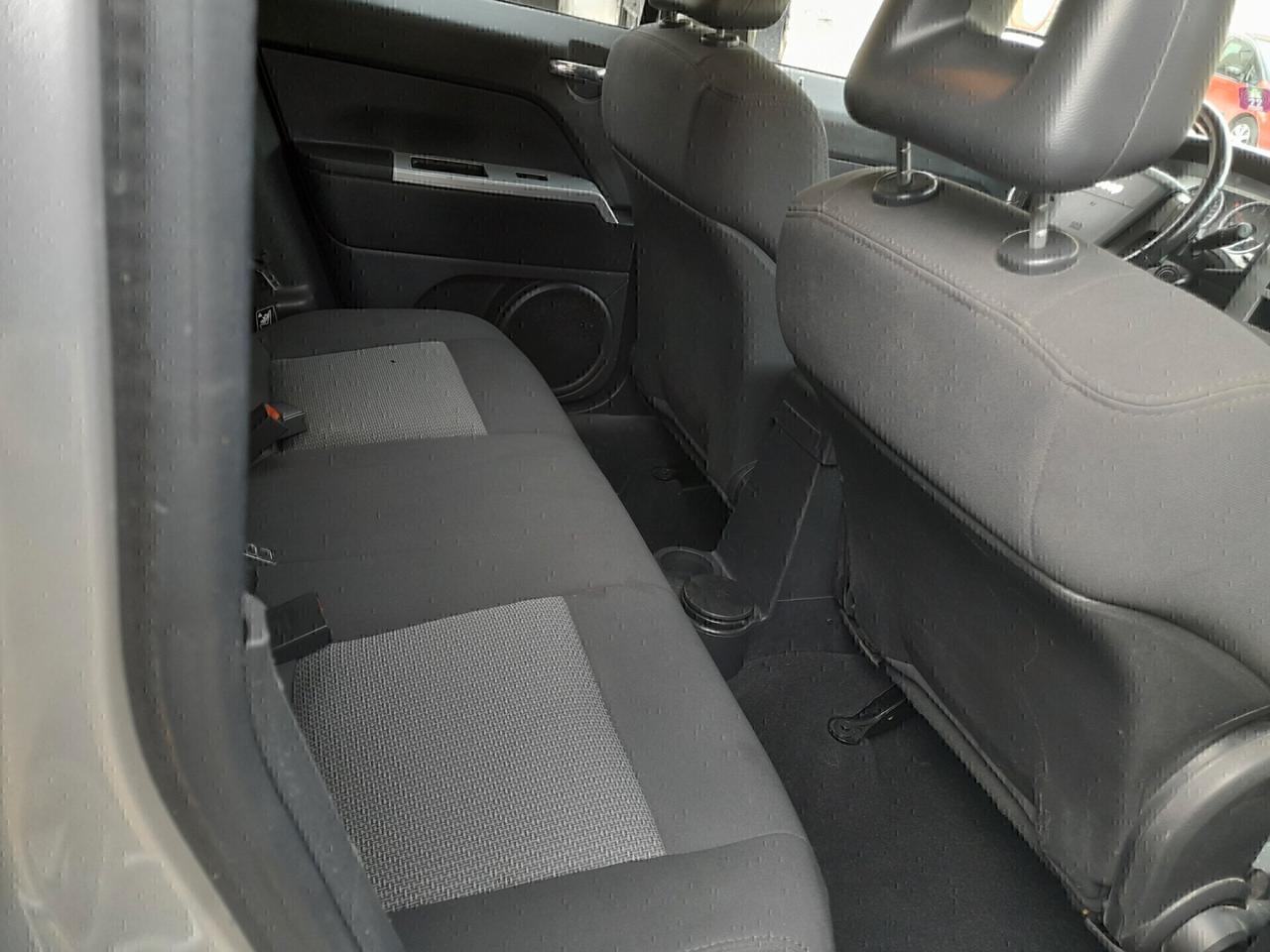 JEEP PATRIOT CON GANCIO TRAINO