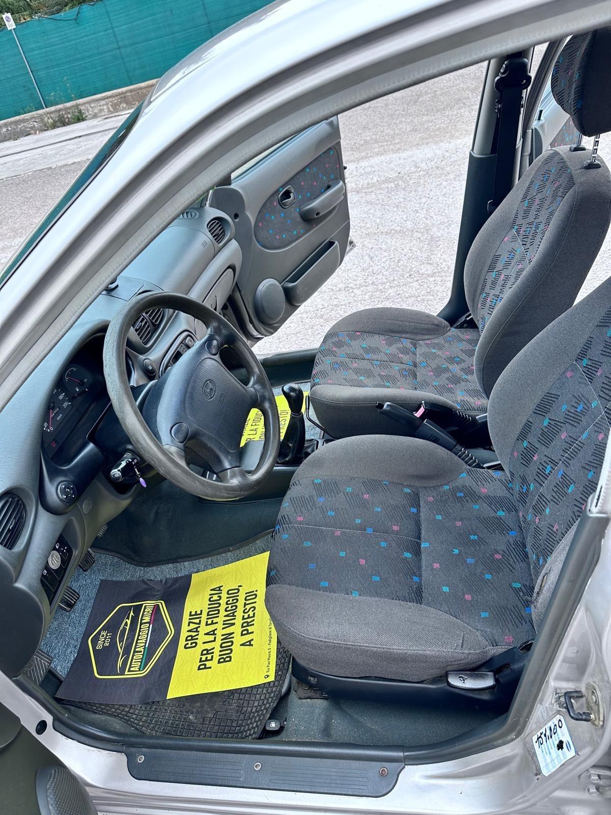 Hyundai Accent 1.3i 12V cat 5 porte LS