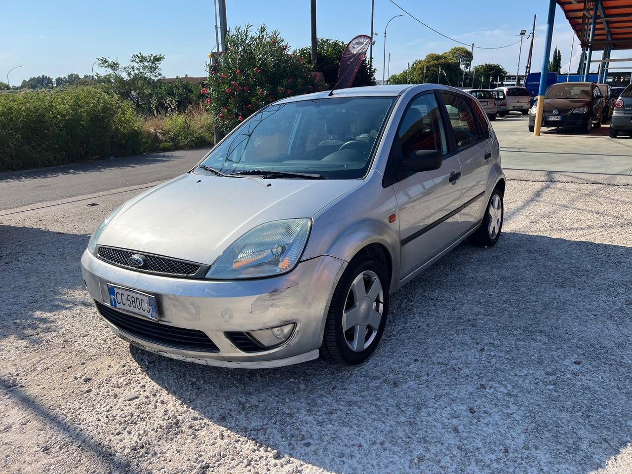 Ford Fiesta 1.4 16V 5p. Ghia