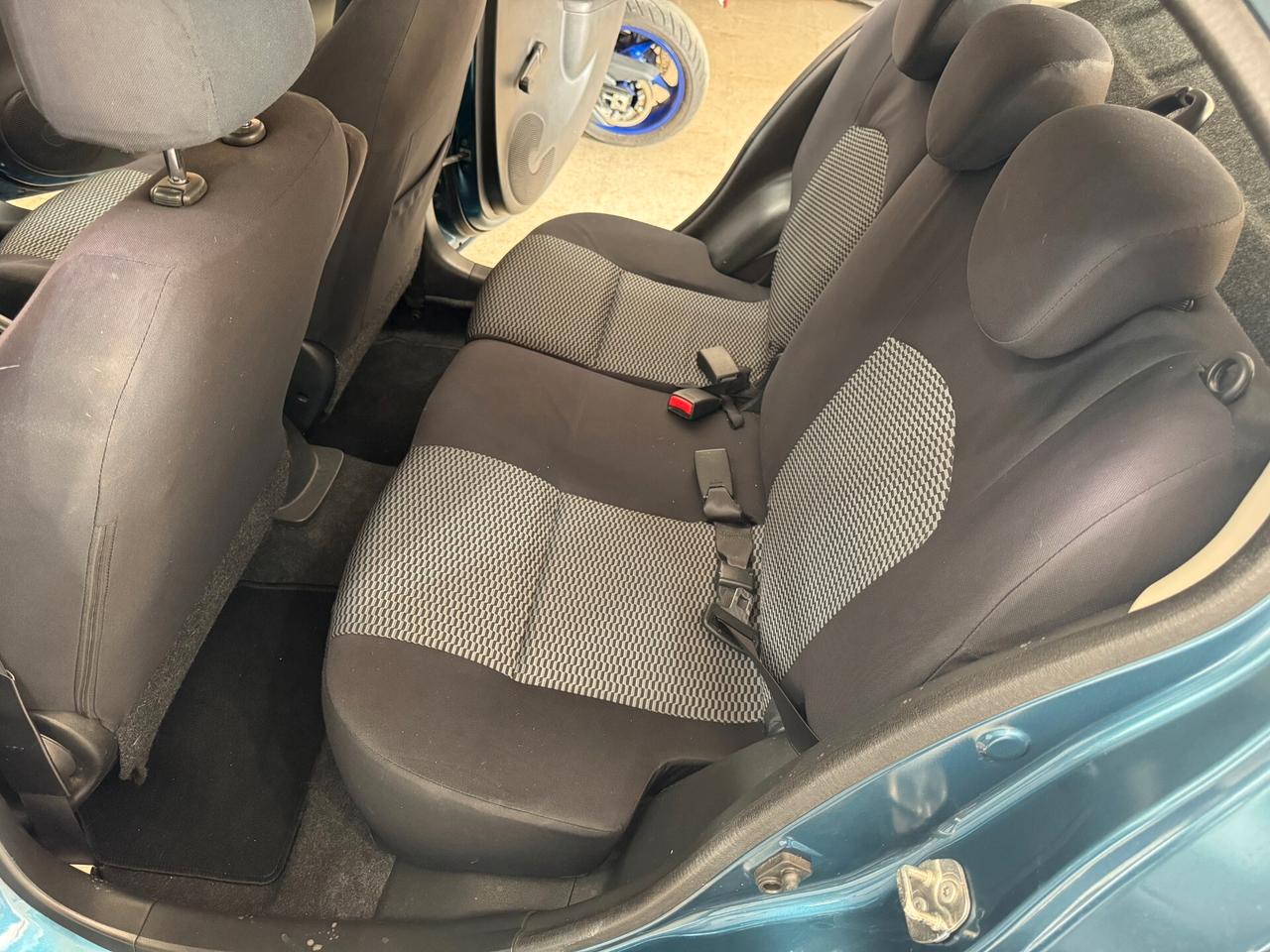 Nissan Micra 1.2 12V 5 porte Tekna OK NEOPATENTATI