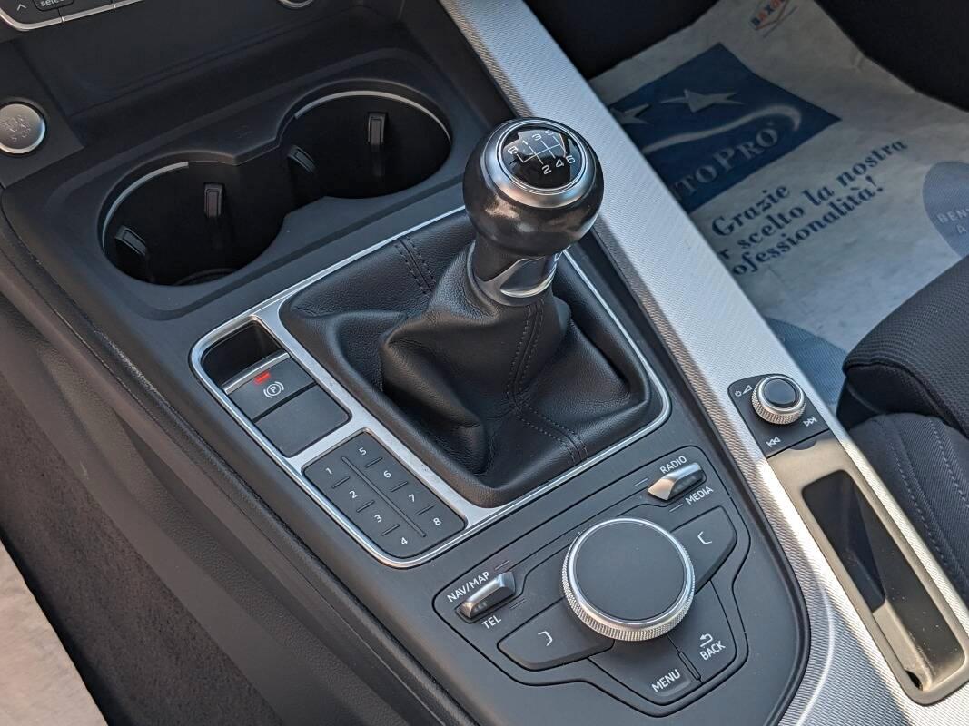 Audi A5 40 2.0 tfsi mhev Business Sport 190cv