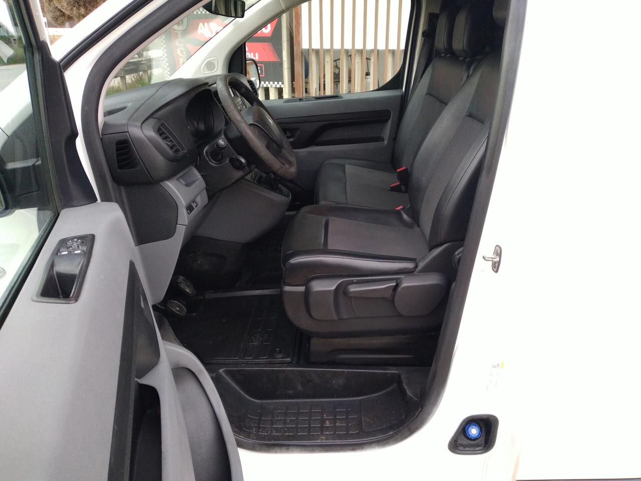 Peugeot Expert BlueHDi 100