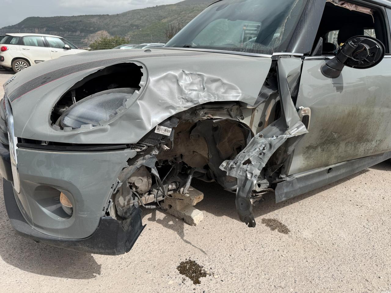 MINI COOPER D ANNO 2019 1.5 DIESEL 116 CV *SINISTRATA