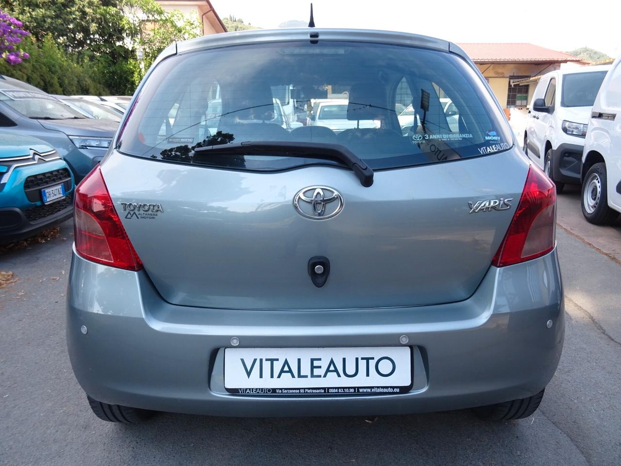 Toyota Yaris 1.3 3 porte OK NEOPATENTATI
