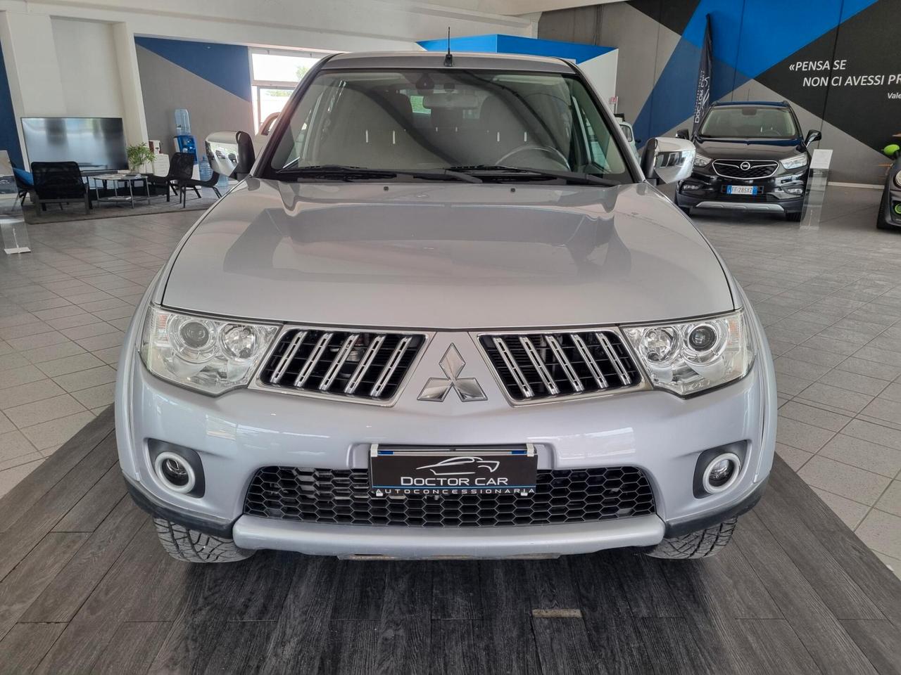 Mitsubishi L200 2.5 DI-D/178CV DC Intense Plus