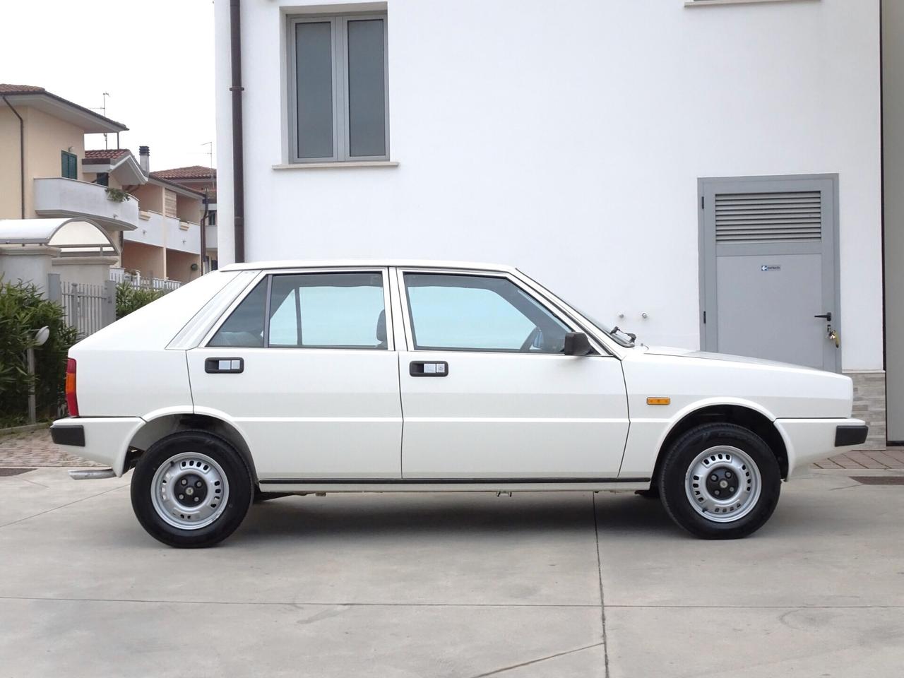 LANCIA DELTA I serie 1300 Carburatore COME NUOVA