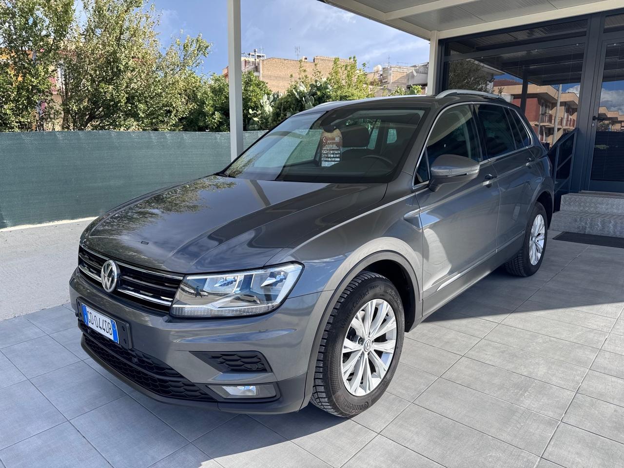 Volkswagen Tiguan 2.0 TDI SCR DSG 4MOTION Business BMT