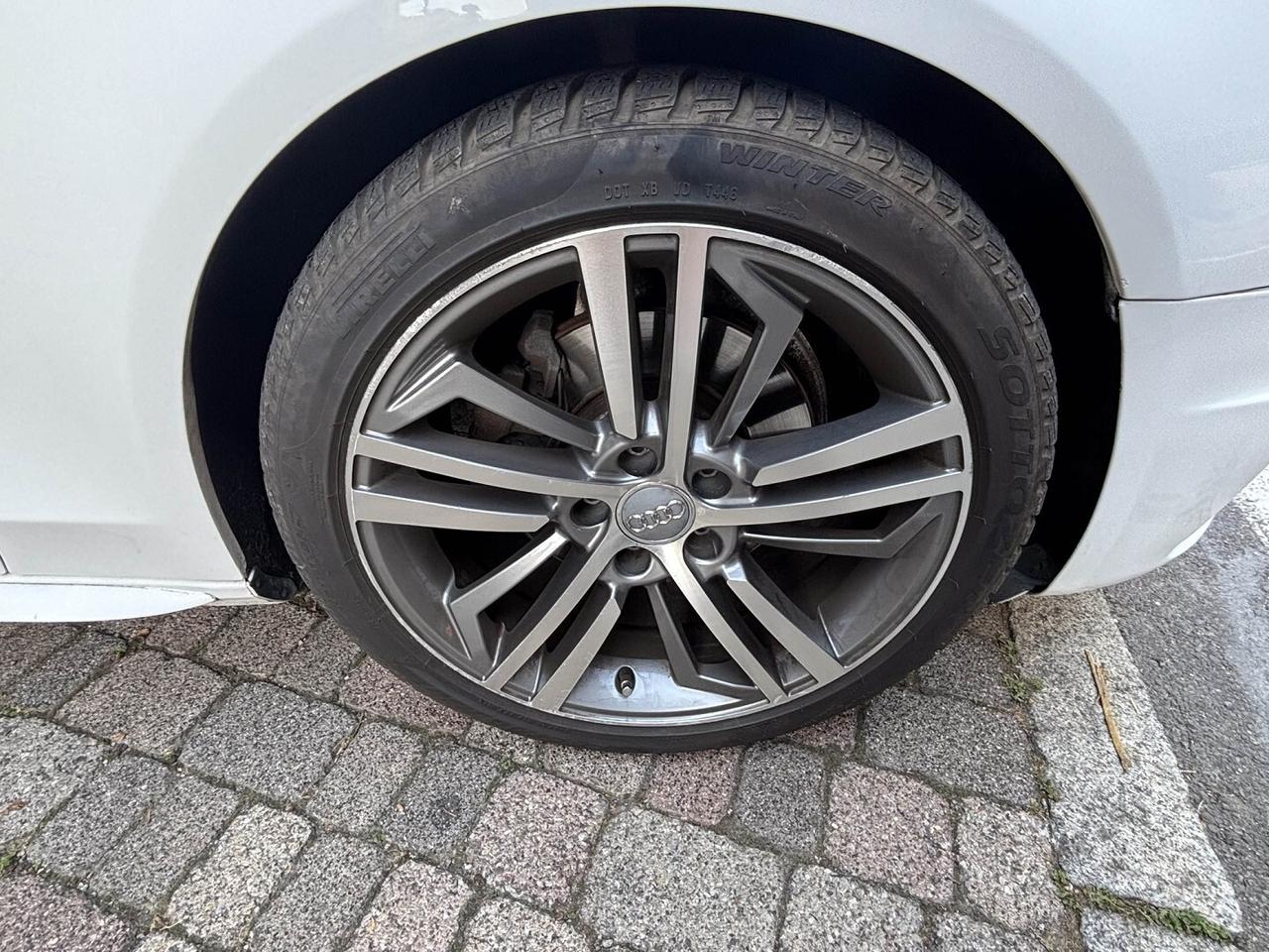 Audi A4 Avant 2.0 TDI S-LINE EST. TETTO APRIBILE