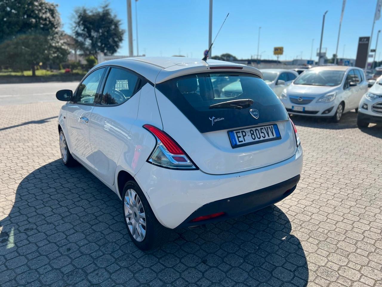 Lancia Ypsilon 1.2 69 CV 5 porte S&S Platinum