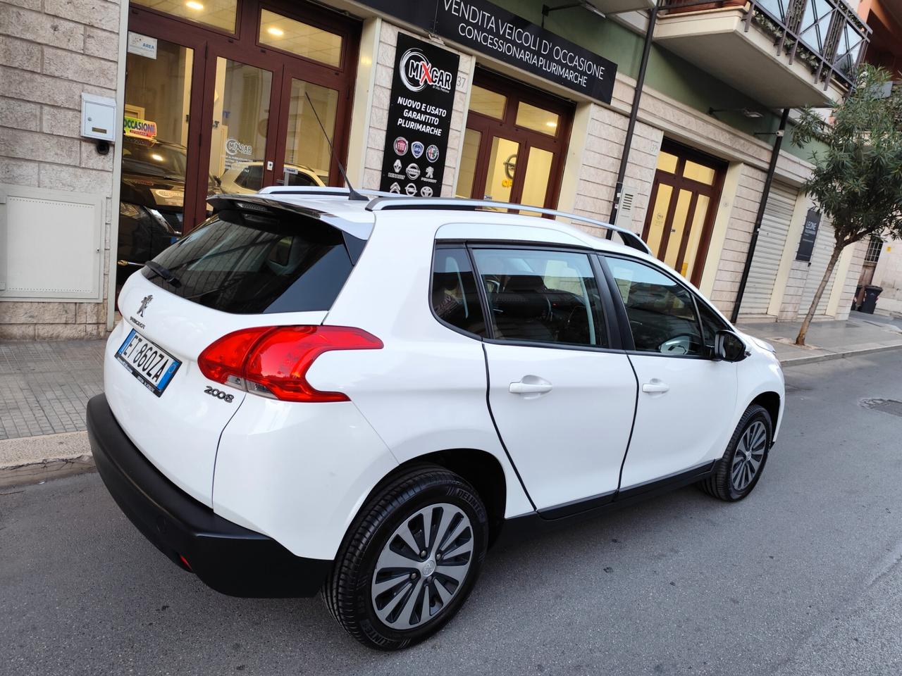 Peugeot 2008 1.6 e-HDi 92CV CAMBIO AUTOMATICO