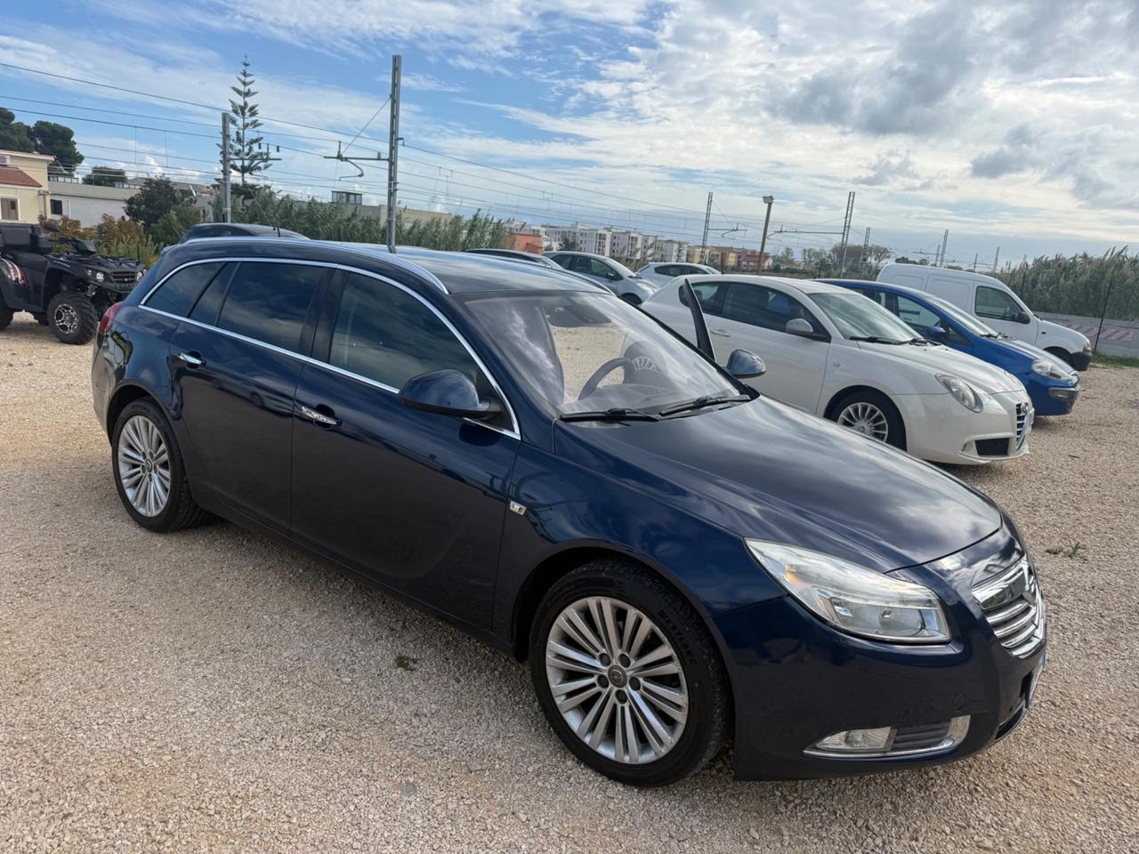 Opel Insignia 2.0 AUTOMATICA 2.990€