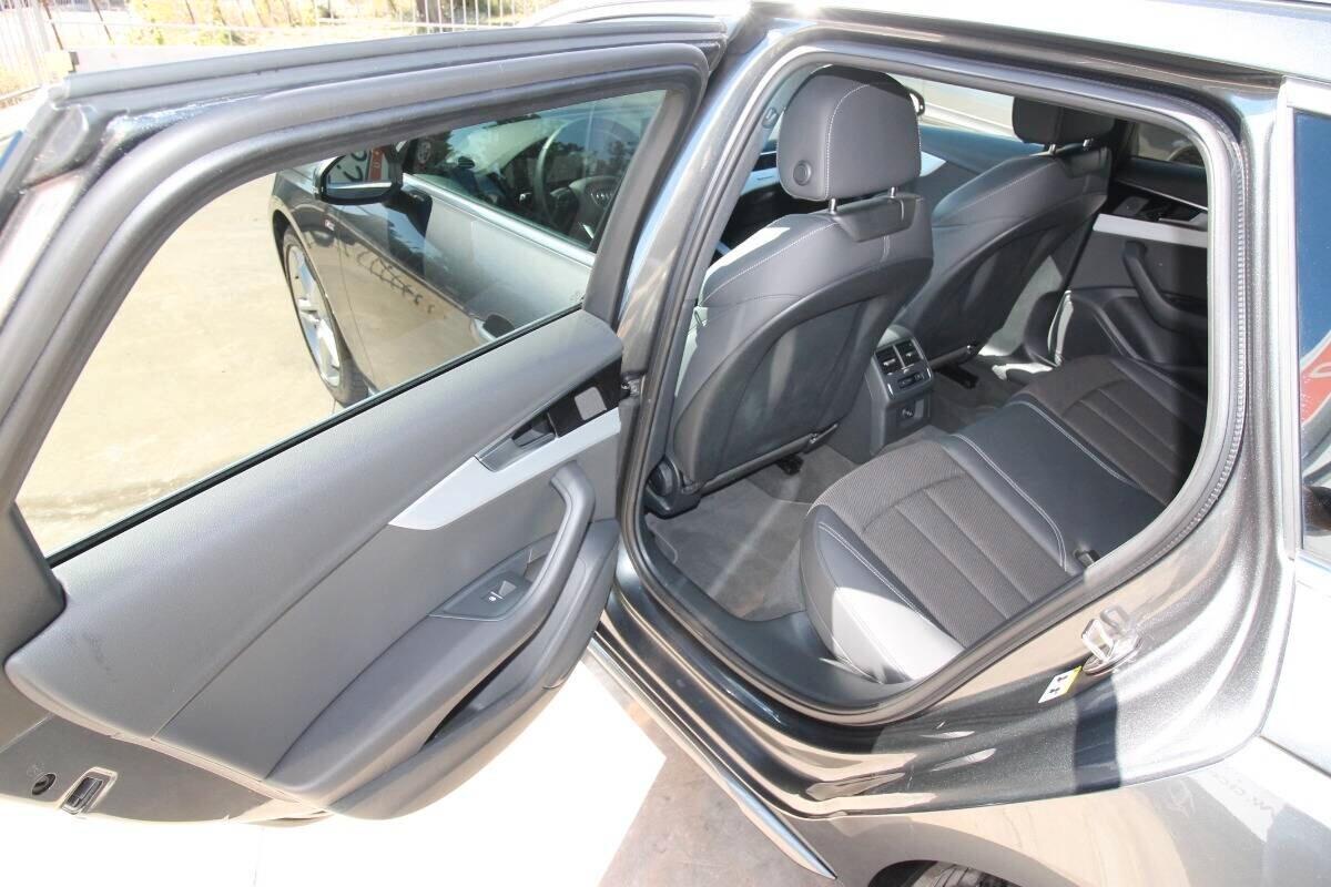 Audi A4 Avant 40 TDI quattro S line edition 2024