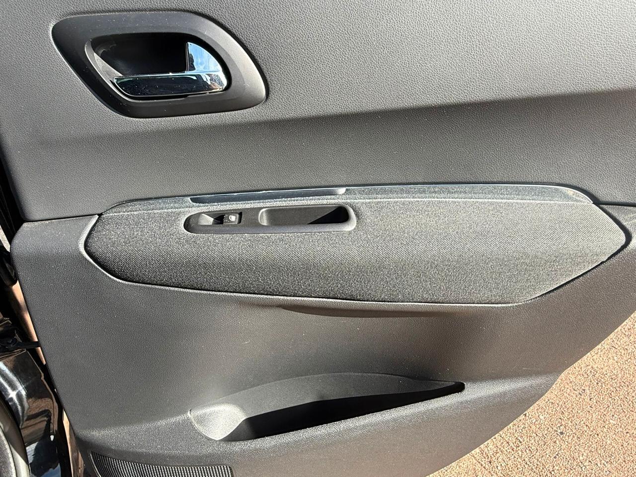 Peugeot 3008 1.6 HDi 115CV Active