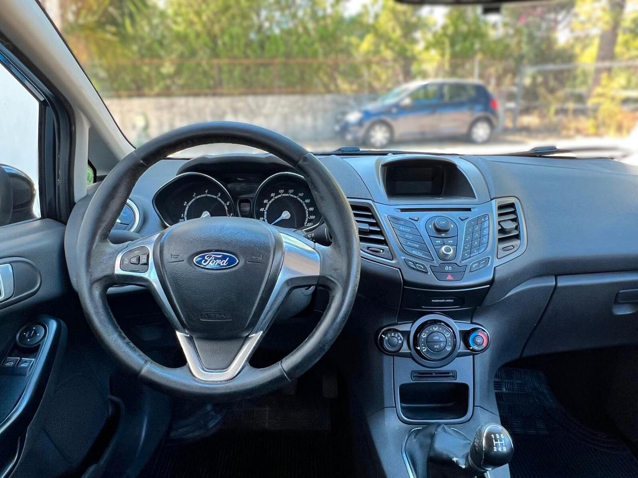 FORD FIESTA 1.2 Titanium 5p - 2014