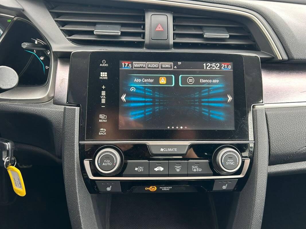 Honda Civic X 2017 4p Civic 4p 1.5 Elegance Navi