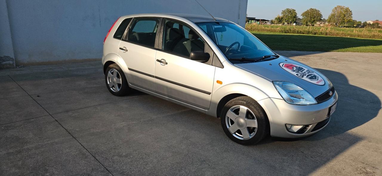 Ford Fiesta 1.2 16V 5p. Ambiente