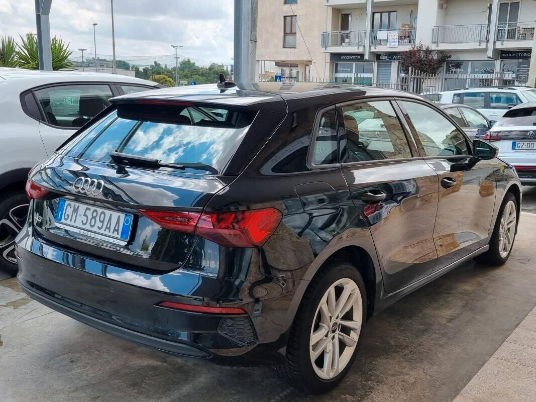 Audi A3 30 TDI S tronic Business