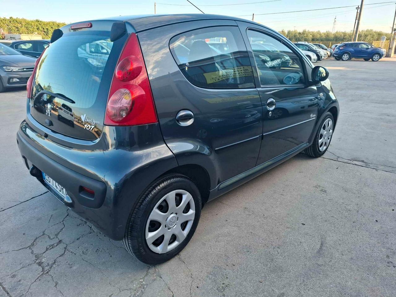 Peugeot 107 1.0 BENZINA SWEET YEARS AUTOMATICA !!!!!!!!!!!