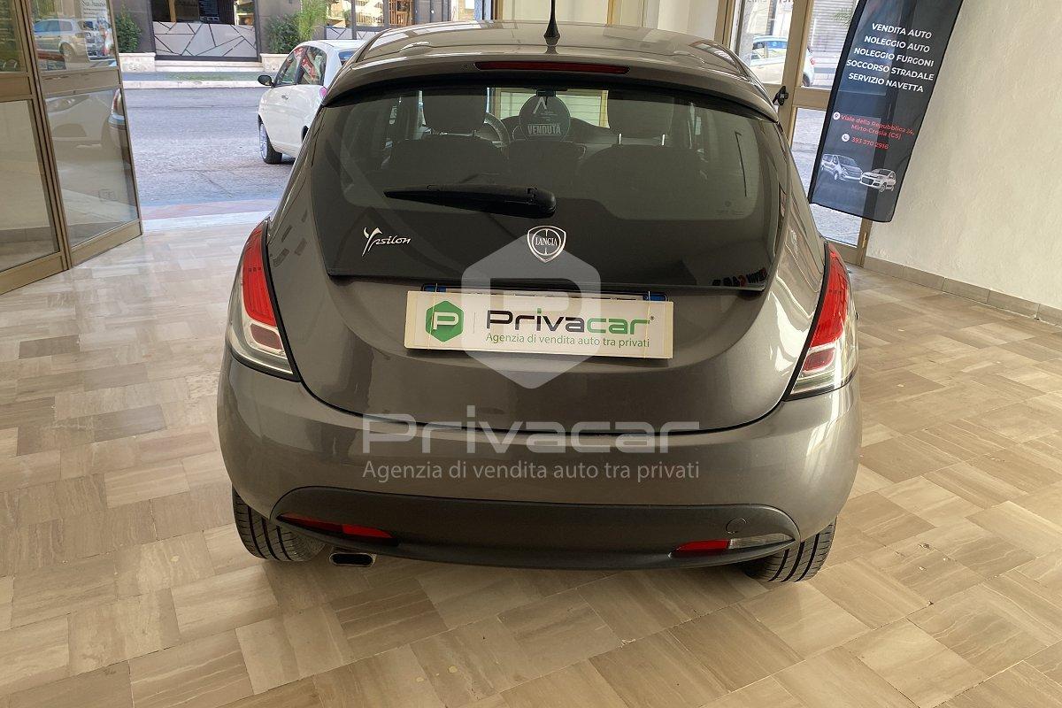 LANCIA Ypsilon 1.2 69 CV 5 porte Silver