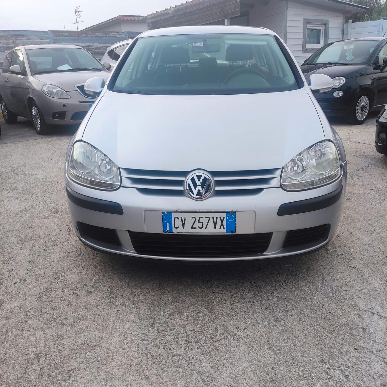 Volkswagen Golf 1.6 16V FSI 5p. 6 marce Sportline