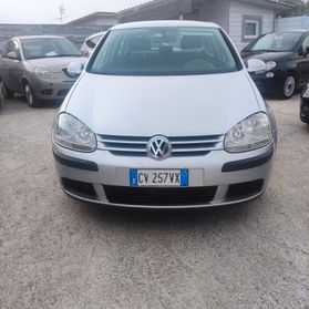 Volkswagen Golf 1.6 16V FSI 5p. 6 marce Sportline