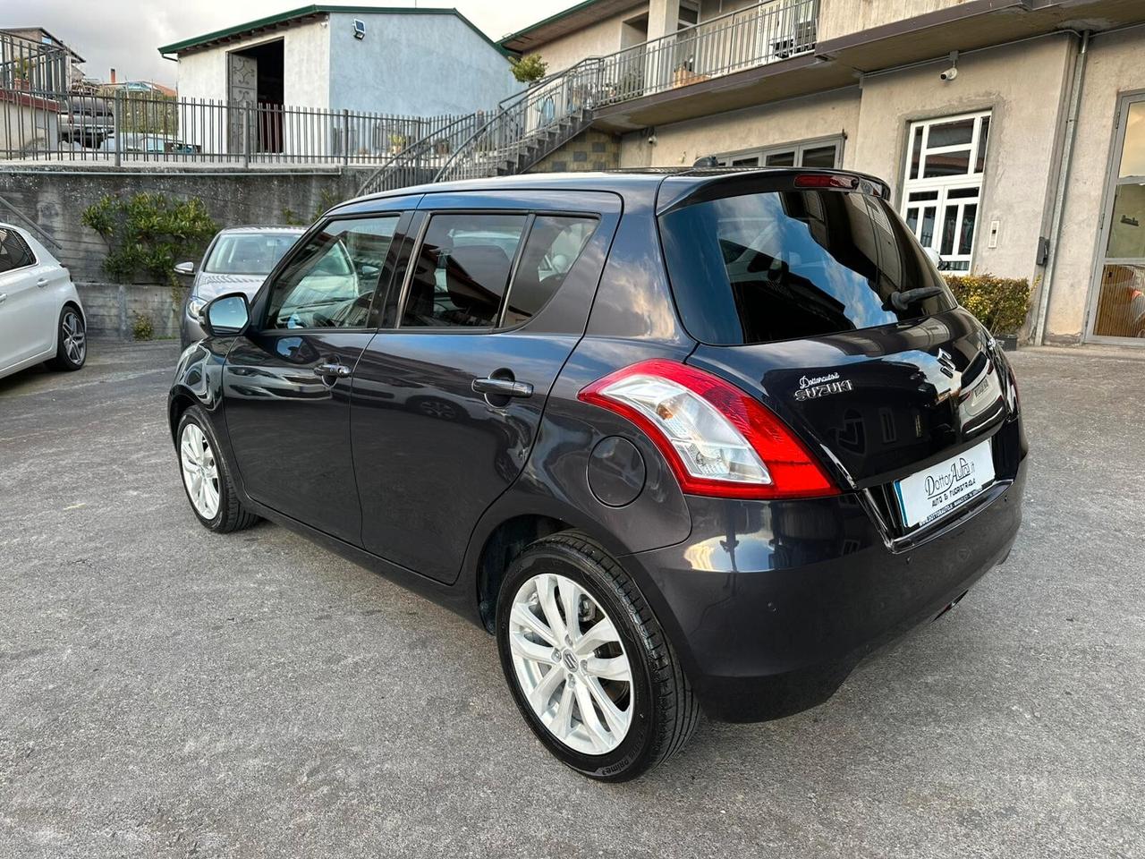 Suzuki Swift 1.3 DDiS 5 porte B-Top Bi-Color
