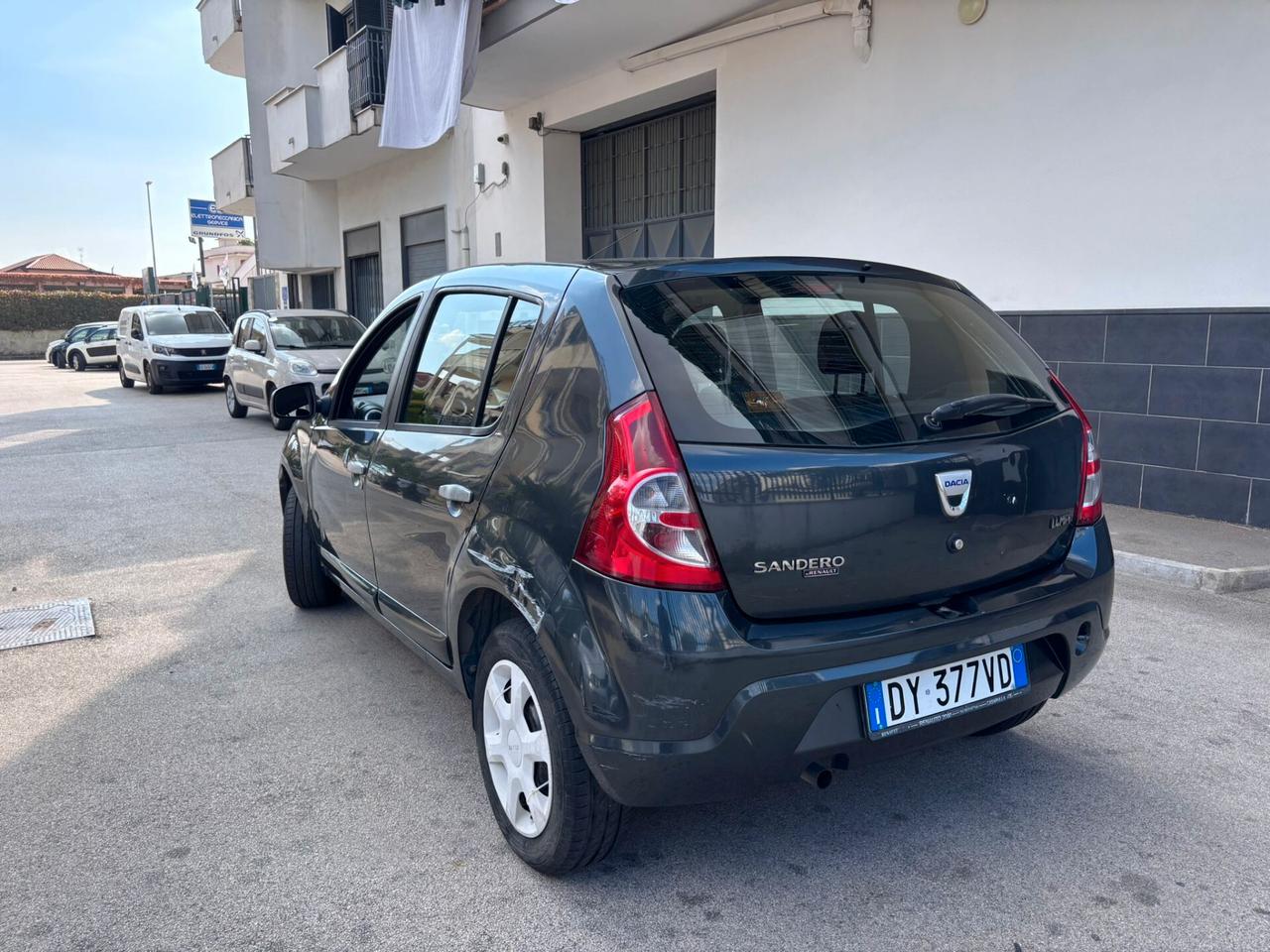 Dacia Sandero 1.4 8V GPL LAUREATE