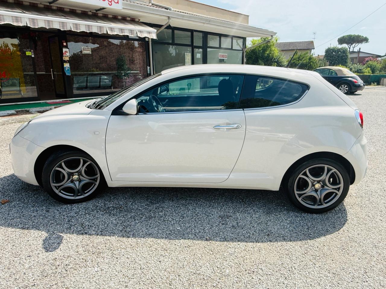 Alfa Romeo MiTo 1.4 78 CV Distinctive Premium Pack