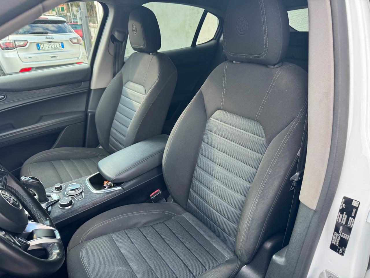 Alfa Romeo Stelvio 2.2 Turbodiesel 160 CV AT8 RWD Business